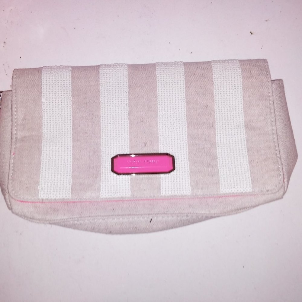 Victoria‎ Secret Wristlet - Picture 2 of 8